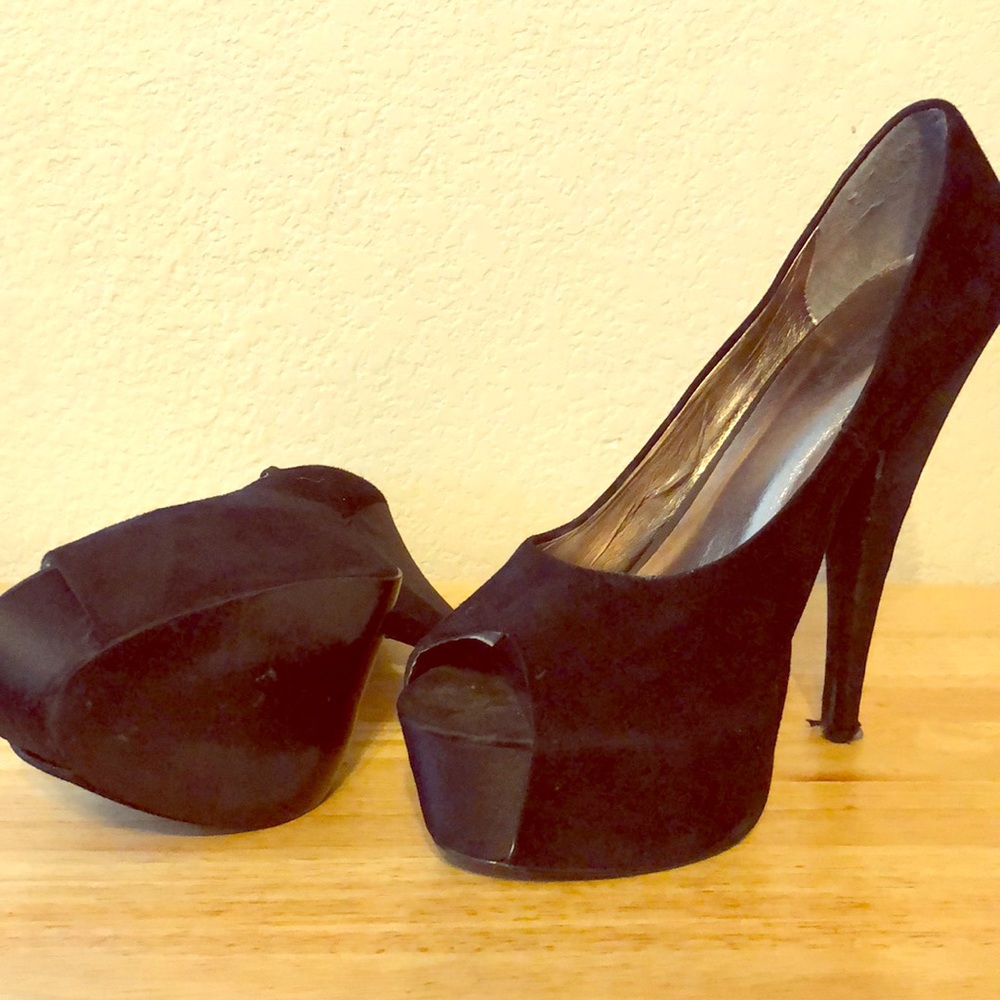 Zigi Project Size 10 Black Pumps